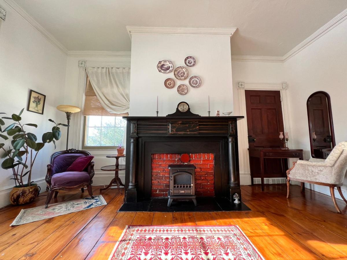 The Borland House Inn Montgomery Bagian luar foto