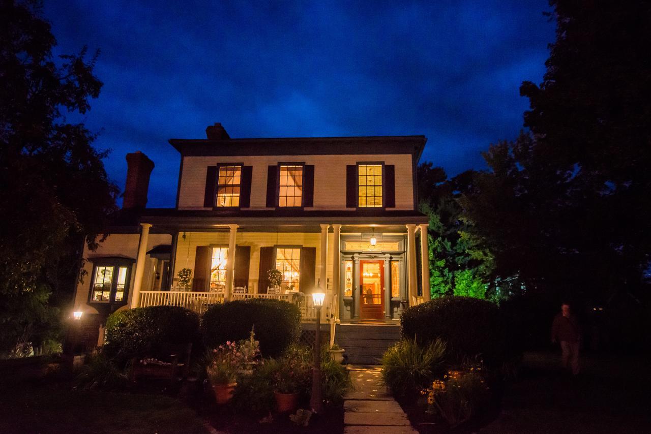 The Borland House Inn Montgomery Bagian luar foto